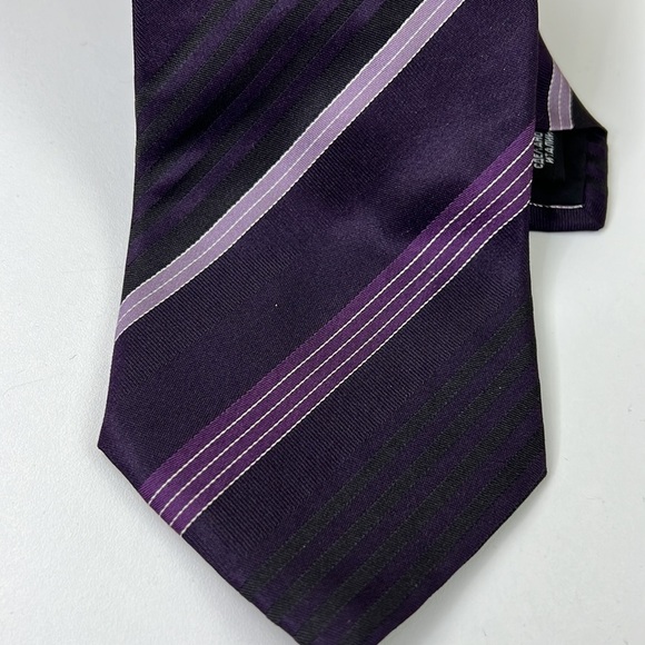 Hugo Boss Navy tie with Purple Stripe Men's Cravate Neck Tie - Picture 2 of 6